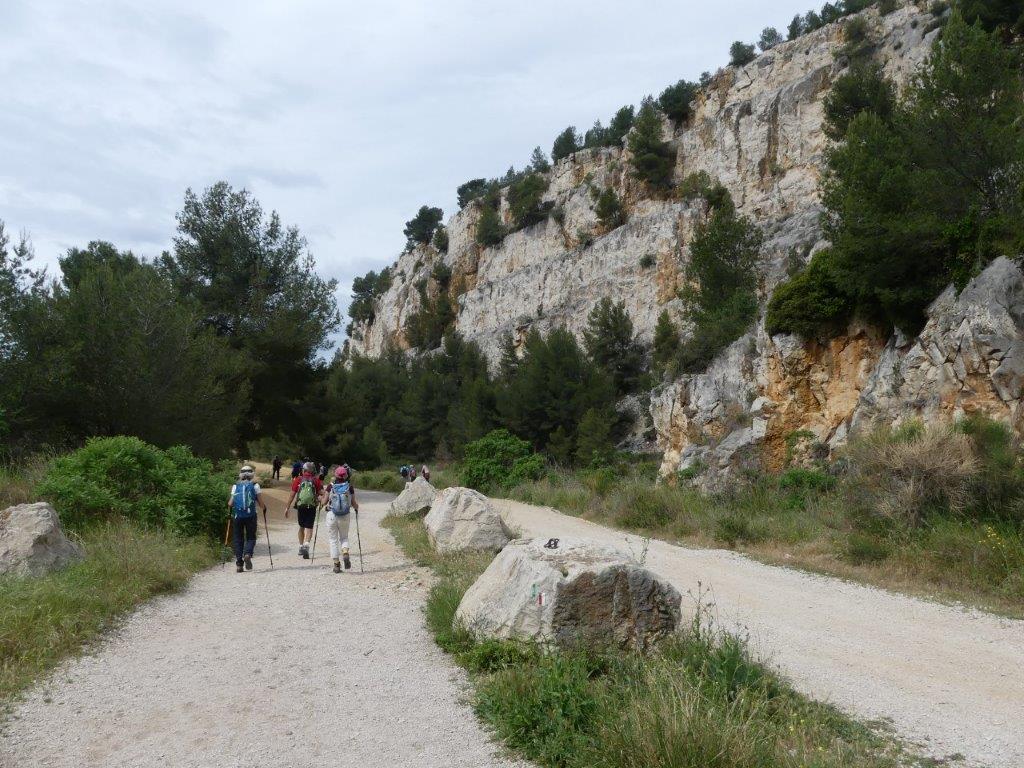 011 au pied de la falaise